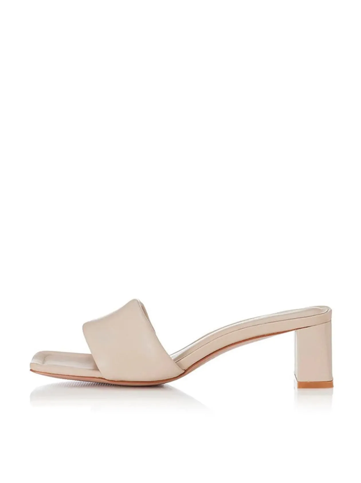 Hot Ari Heel In Women Shoes